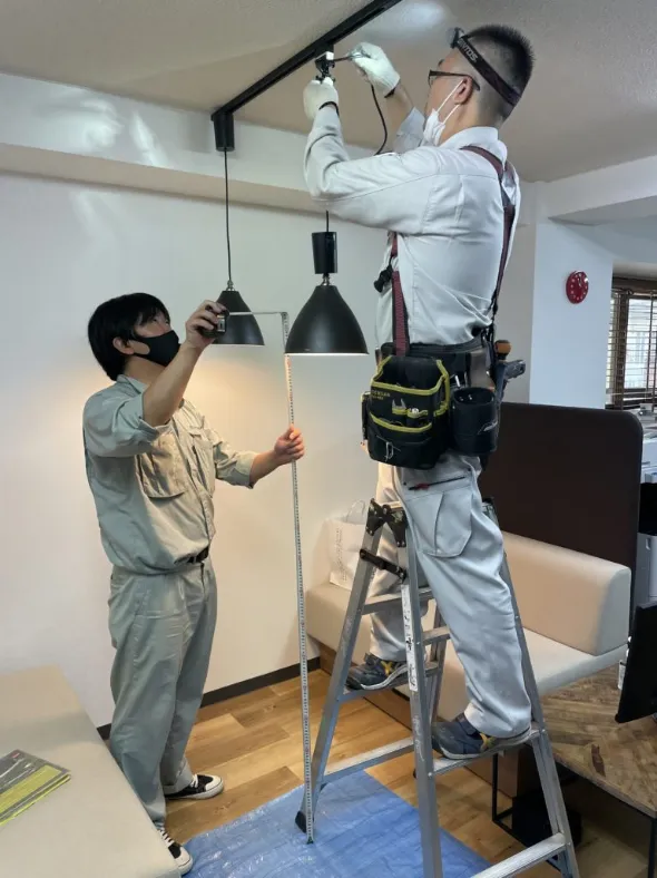 作業を担当する職人