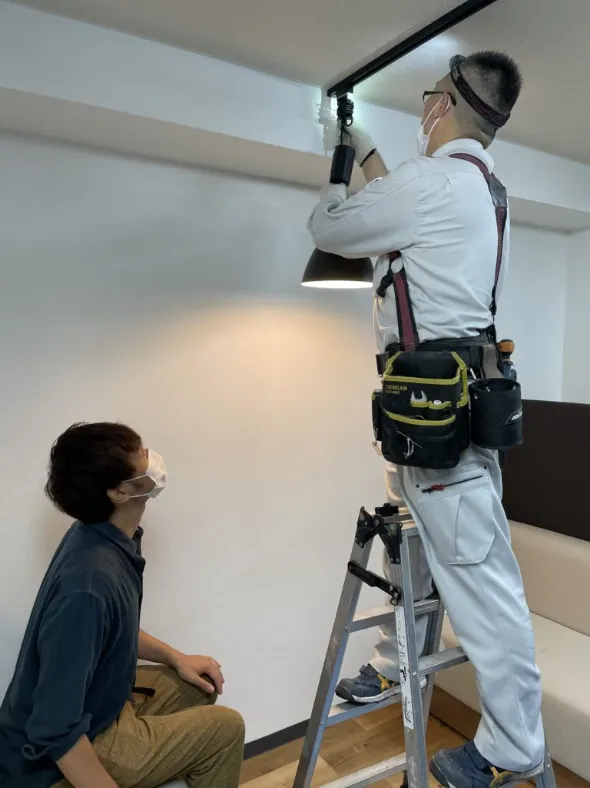 作業を担当する職人